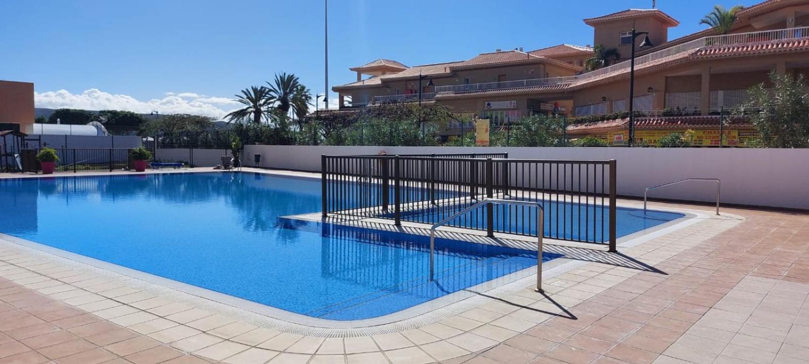 Firstline Apartment Los Cristianos Arona  Zewnętrze zdjęcie