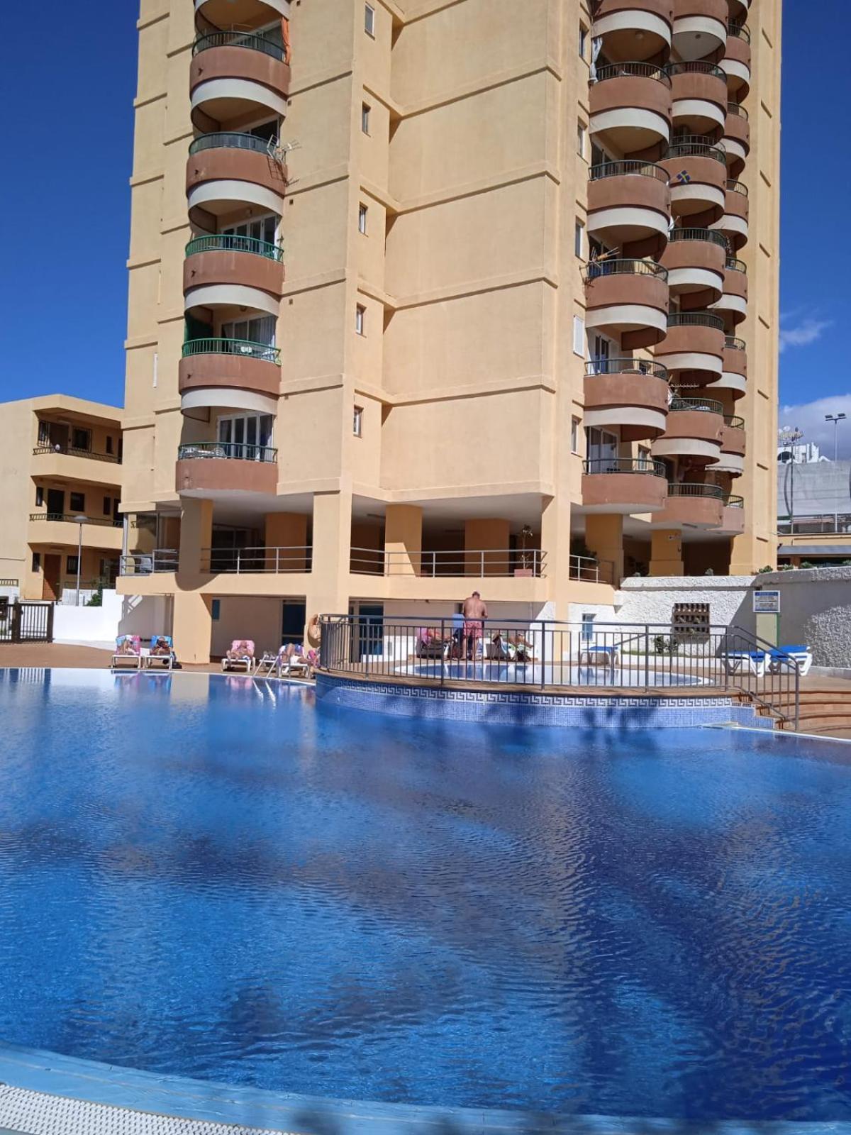 Firstline Apartment Los Cristianos Arona  Zewnętrze zdjęcie