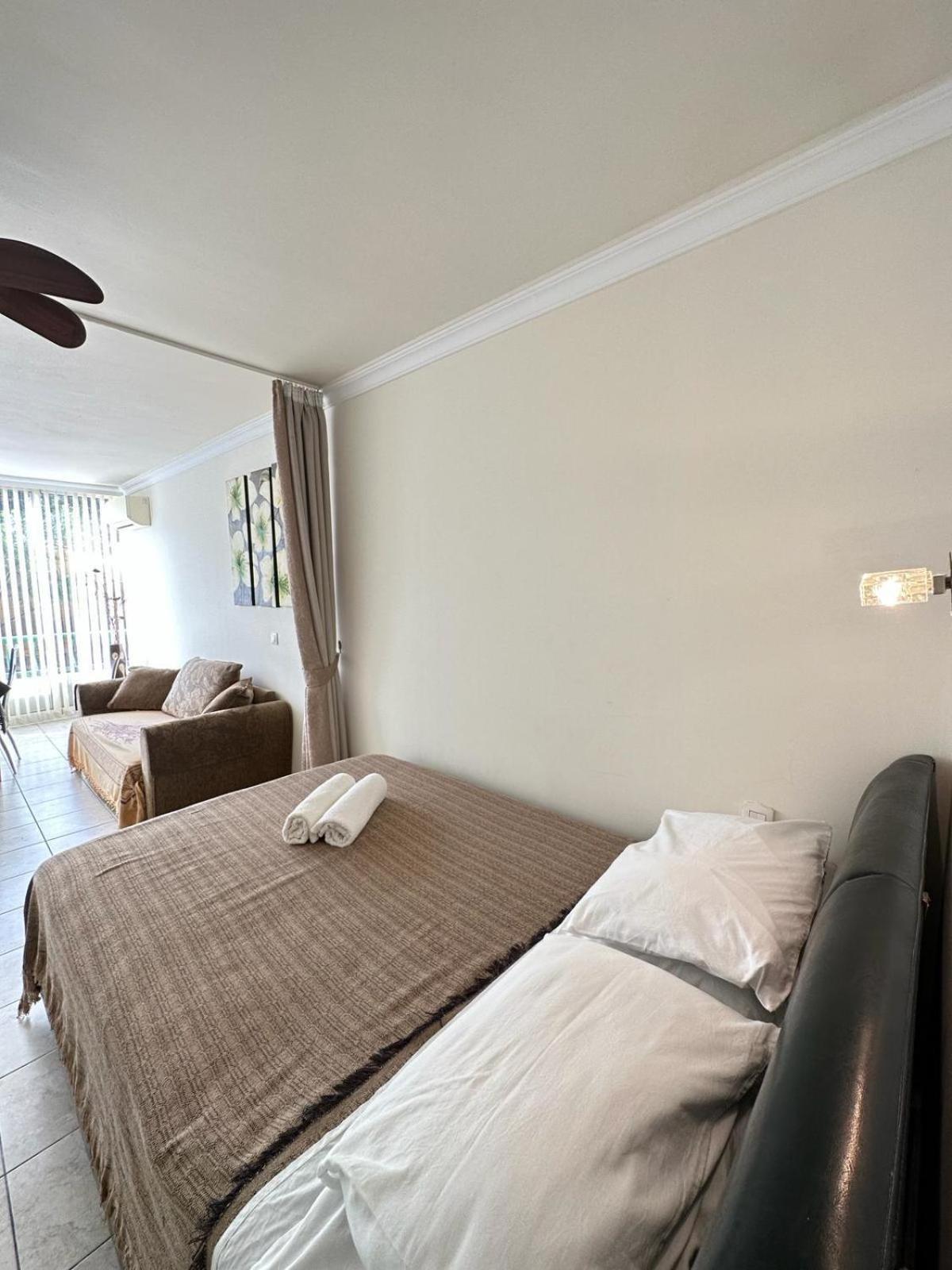 Firstline Apartment Los Cristianos Arona  Zewnętrze zdjęcie