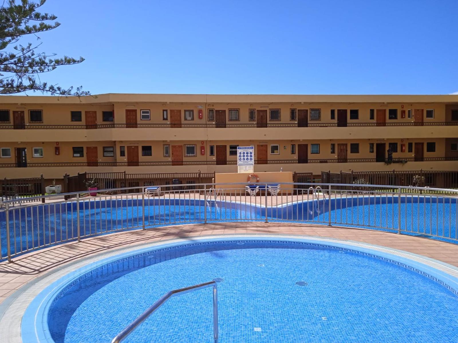 Firstline Apartment Los Cristianos Arona  Zewnętrze zdjęcie